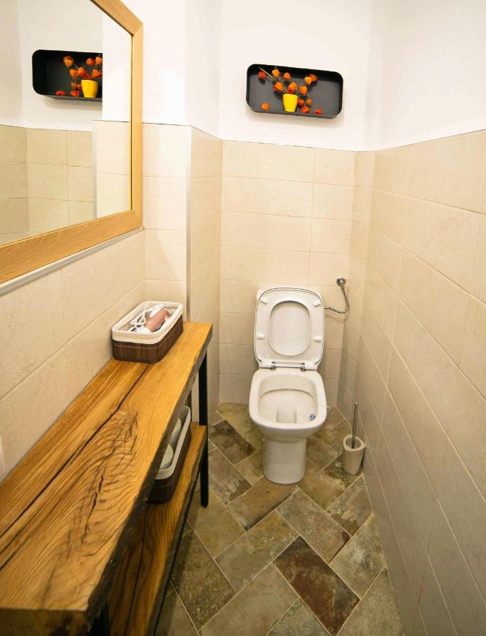 Jasmine Serenity Apartment - Central, Behind Black Church Brasov Ngoại thất bức ảnh